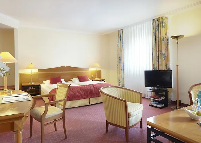 Park By Centro מלון