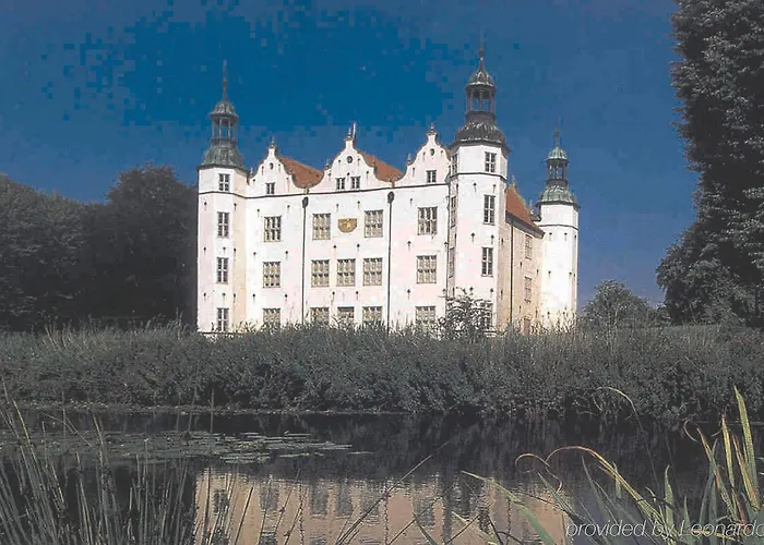 מלון Park By Centro 4*